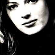 laureata in architettura impartisce lezioni private di disegno e storia dell' arte a studenti scuola media e superiori